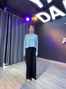 Womens loose and breathable long-sleeved blouse for dancing practice clothes Chinese modern dance classical dance performance clothes