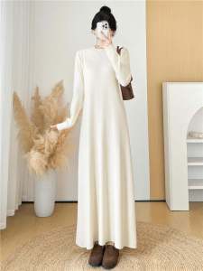 Đầu Tiên Mùa Thu Nửa Cao Cổ Áo Dệt Kim Đầm Nữ Mùa Thu Mùa Đông Cảm Giác Cao Cấp Mới Phù Hợp Áo Khoác Dài Bên Trong Đầm