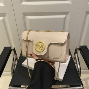 กระเป๋าสะพายข้างทรงสี่เหลี่ยมเล็กแบบเรโทรสำหรับผู้หญิง กระเป๋าสะพายไหล่ข้างเดียว ดีไซน์เก๋ไก๋และมีสไตล์ วัสดุ PU สีพื้น