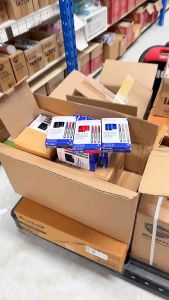 Quantum ปากกาเคมี ติดถาวร กันน้ำ Permanent Marker รุ่น QPM-1011 หมึกสีแดง สีน้ำเงิน สีดำ พร้อมส่ง