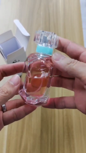 น้ำหอมกลิ่นติดทน หอมนาน ขนาด 50 มล. แบบสเปรย์หัวฉีด