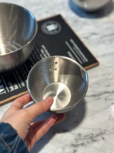 Home304 Stainless Steel Kitchen Bowl with Scale Preparation Basin Egg Beating Pot Baking Drainage Bowl Simple Style Utensils