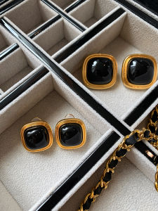 Black Square Agate Retro Earrings Women High End Luxury Elegant New 2025 Ear Jewelry Fashion Accessories Geometric Pattern