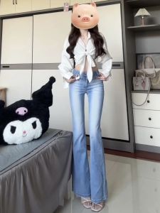 กางเกงยีนส์ทรงขาบานเอวต่ำทรงสลิมฟิตสำหรับผู้หญิง กางเกงขายาวทรงหลวมสีฟ้าอ่อน ทรงหลวม ทรงสลิมฟิต ทรงยาวถึงพื้น ฤดูใบไม้ผลิและฤดูใบไม้ร่วง