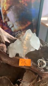 Bụi đá Thạch Anh Quartz kết cấu kỳ lạ lắp lắm tán sắc năng lượng thiền định 715