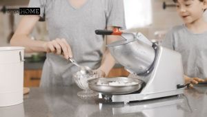 Mesin Serut Es Batu Ice Crusher Wellhome WIC-68 2 Mata Pisau - Tasman Collection