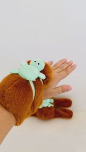 [HÌNH CLIP THẬT] Vòng tay chuột lang Capybara Kapybara gấu bông đập tay vui nhộn đeo ba lo rùa đồ chơi giảm stress 25