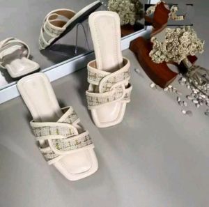 Sandal teplek silang trendy new Arival terbaru