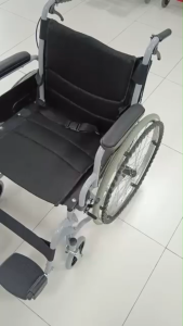 [Same-Day Delivery] Foldable Detachable Armrest and Footrest (DAF) Wheelchair - Kerusi Roda Ringan