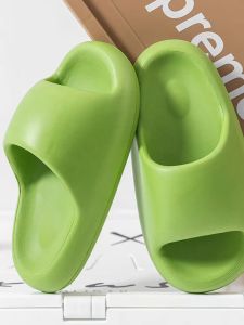 รองเท้าใส่ ทั้งชายและหญิง ร่มกลาง พื้นหนากันลื่น สำหรับผู้ให้บริการ ผู้ชาย ผู้หญิง