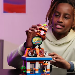 LEGO Fortnite 77076 Durrr Burger Restaurant (546 Pieces)