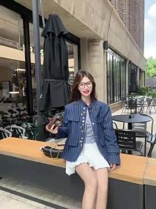 CHOUXIE | Áo Khoác Jeans Ngắn Đẹp Mắt Màu Xanh Mỹ Độc Đáo