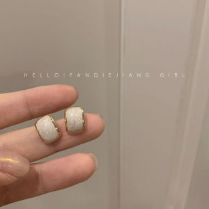 S925 Silver Needle French Elegant Candlelight Ear Studs Simple Small New Fashion Versatile Earrings High-End Sensation