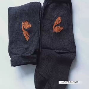 {\n \"article\": \" Kaos Kaki Hitam Pramuka: 5 Pasang Untuk Anak Sekolah SD