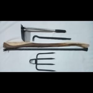 Garukan Tanah dan Rumput (1pc) + Gagang Kayu (1pc)