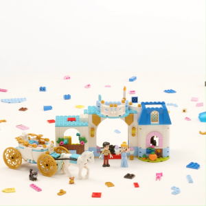 LEGO® ǀ Disney Princess Cinderella’s Castle & Horse Carriage Building Set 43275