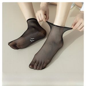 MiiOW | Tất ngắn lụa chống trượt mỏng mùa hè cho nữ Tất lụa pha lê vô hình chống móc vải nylon mỏng thoải mái Tất ngắn vô hình cho nữ