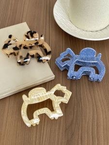 กิ๊บติดผมรูปฉลามขนาดใหญ่ 2025 กิ๊บติดผมสไตล์การ์ตูนสุนัขสำหรับผู้หญิง กิ๊บติดผมแบบครึ่งหัว กิ๊บติดผมอะซิเตทระดับไฮเอนด์