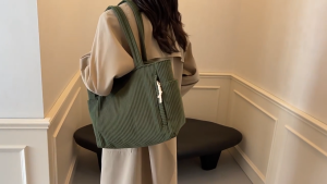 Bags for women 2025 new shoulder bags Korean style fashionable large capacity handbags corduroy tote bags