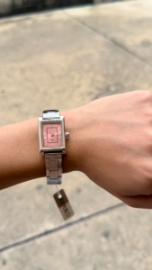 SENKQ แฟชั่นนาฬิกาควอตซ์กันน้ํานาฬิกาผู้หญิงสายสแตนเลส