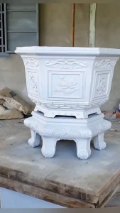 Khuôn đúc chậu cảnh lục giác 38 và chân đôn