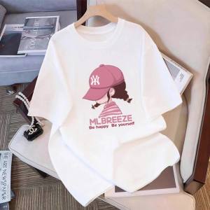 T-Shirt Wanita Ukuran Besar Lengan Pendek  Motif Huruf Korea  Katun Combed Tipis Adem 2025  Desain Streetwear Oversize Slim Fit  Baju Kasual Gaya Keren Uniseks  Modis  Serbaguna  Model tren  Eksklusif  Kerah bulat Slip - on Tops  Pakaian couple