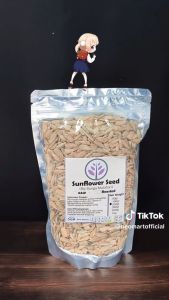 Organic Roasted Sunflower seed / Kuaci kupas matang/ Kwaci kupas / Biji Bunga Matahari 1kg