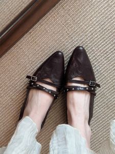 Dép Sandal Đế Bệt Mũi Nhọn Phong Cách Pháp Dệt Vải Có Nút Ốc Dây Buộc Chân