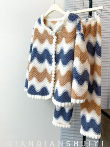 2024 Coral Fleece Womens Sleepwear Set Thickened Home Clothes V-neck Long Sleeve Long Pants Comfortable Home Sensation