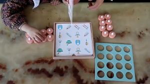 Đồ chơi montessori đồ chơi lật hình luyện trí nhớ bằng hình ảnh gồm 12 chủ để