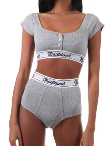 Badblood Wide Edge Knit U-คอแขนสั้นเสื้อยืดกีฬาผู้หญิงสลิมฟิตเส้นใยโพลีเอสเตอร์พร้อมปุ่มดีไซน์เปลือย