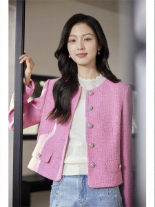 Koradior | Elegant Fragrant Wool Short Coat