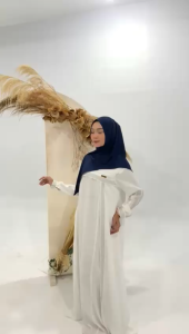 Kiswah - Paket Usaha Hijab Airyn 10 pcs Hijab Segitiga Instan Oval Air flow Muslim Panjang Instan