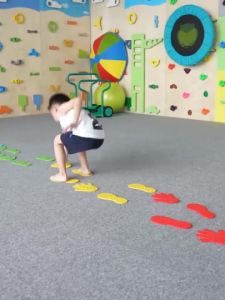 Childrens Sensory Training Hand Foot Board Game Props Non-slip Directional Hand Foot Coordination Equipment Toys