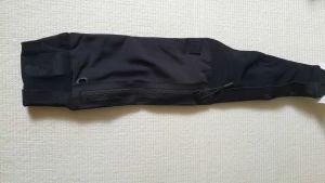 KALENJI กระเป๋าคาดเอวใส่สมาร์ทโฟนที่มีช่องกระเป๋า 5 ช่องสำหรับวิ่งรุ่น COMFORT 2