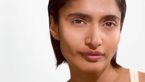 Serum chống nắng Neutrogena Ultra Sheer SPF 60 phổ rộng chống tia UVA UVB mỏng nhẹ chống nước lên đến 80 phút