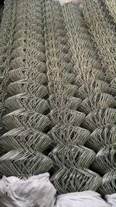 ยาว10m ลวดตาข่ายถัก Chain link Fence ประตูรั้วเหล็ก รั้ว สำเร็จรูป กัลวาไนซ์ ประตูรั้วสำเร็จ รั้วลวดตาข่าย ตาข่ายลวดเหล็ก รั้วและประตู ประตู เหล็กดัด