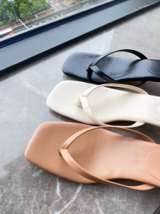 Size 35-42 Fashionable Clip On Slippers New Square Toe Slim Heel Sandals for Women
