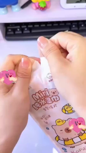 Set 8 gói Khăn Giấy Ướt Mini Dễ Thương Bỏ Túi Tiện Lợi Gói 8 Miếng