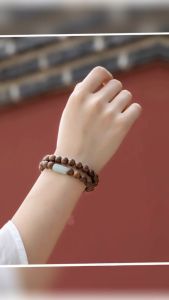 Gelang Manik【Ready stock】Beaded bracelet Sandalwood bracelet越南黄花梨木珠手串和田玉古风简约檀香木质男女小紫叶檀多圈手链-玉润木华