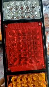 ไฟท้ายรถยนต์ รถบรรทุก 60LED แบบ 3 ตอน  12V 24V ตรงรุ่น NPR NKR รถ 6 ล้อ รถ10ล้อ รถเทเลอร์ และรถพ่วง