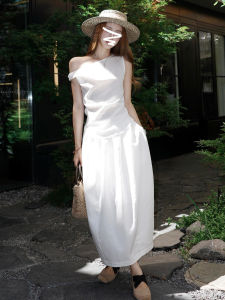 QINWEIYU | French White Off-shoulder Twisted Design Long Dress