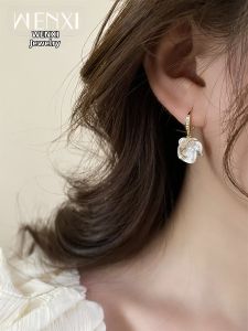 WENXI | Retro Brown Camellia Earrings