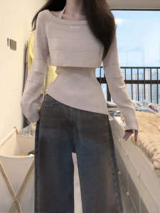 Early Spring Korean Style Hollow out Knitted Vest Top Thin Unique Two Piece Set Womens Fashion Design Sensation Clothes