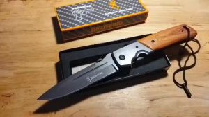 6 มีดพับ DA52 มีดและอุปกรณ์เดินป่า Stainless Steel แข็งแรงคมเฉี่ยว