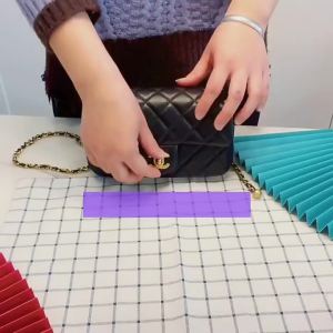 Bella ทิชชู่เปียกพกพา 10 แพ็ค (10 แผ่น/แพ็ค) ✨ สำหรับใบหน้า มือ และเด็กทารก | เนื้อนุ่ม ไม่ระคายเคือง สะอาดสดชื่น