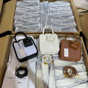 [CHUẨN HÃNG] Túi nữ quai cầm đeo chéo form cứng cáp kèm túi nhỏ (Size 19)