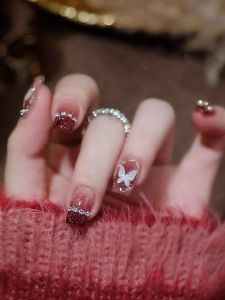 Handmade Custom Wear Armor New Year Red Fairy Finished Nail Beauty Fake Nails Atmosphere Diamond in the Debris Manicure