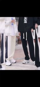 Celana Korduroy Pria Cokelat & Celana Jogger Pria Abu-Abu: Pilihan Fashion dan Olahraga