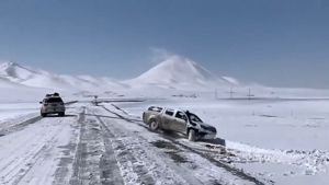 10 Ton Mobil Dengan Tali Trailer Tali Traksi Penyelamatan Mobil Kendaraan Off-road Mobil Truk Trailer Tali Alat Mobil/Car with Trailer Rope Car